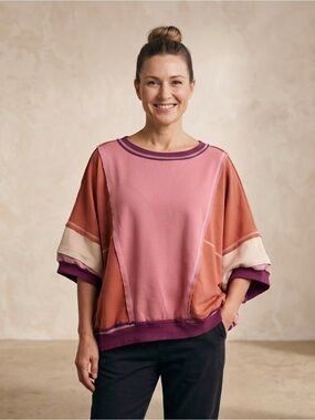 BiBi BNWT Oversized Colorblock Batwing Sleeve Distressed Raw Hem Boho Sweatshirt